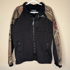 Mossy Oak Men's Black and Camouflage Performance Jacket